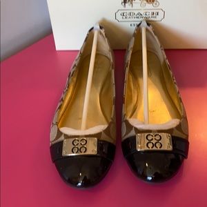 Coach khaki signature flats